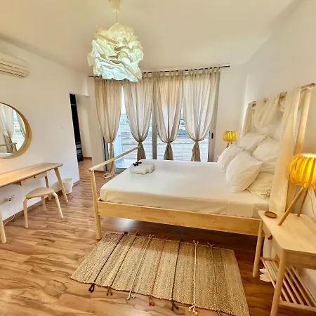 Amazing Luxury Larnaca 4*
