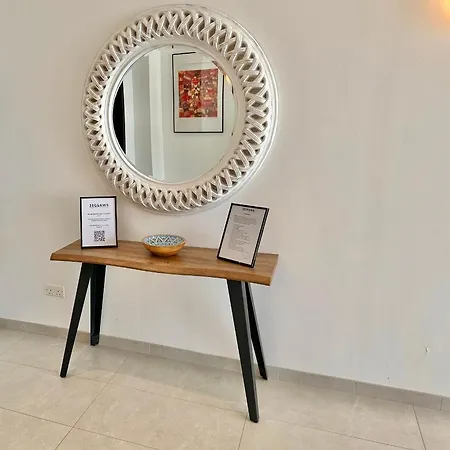 Amazing Luxury Larnaca 4*