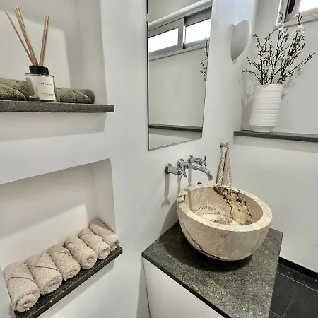 Hotel Amazing Luxury Larnaca
