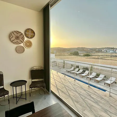 Amazing Luxury Larnaca 4* Aradhippou